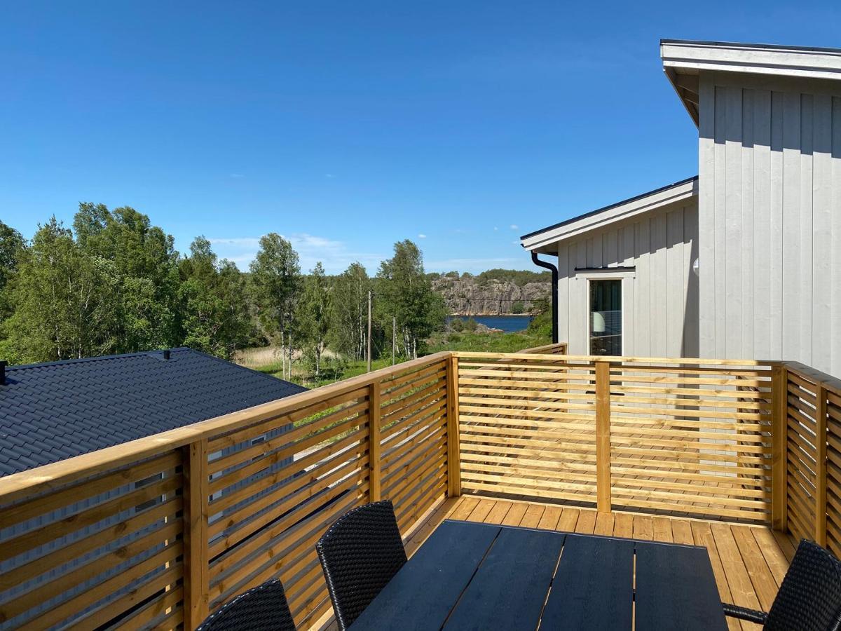 Haellestrand Village Strömstad エクステリア 写真